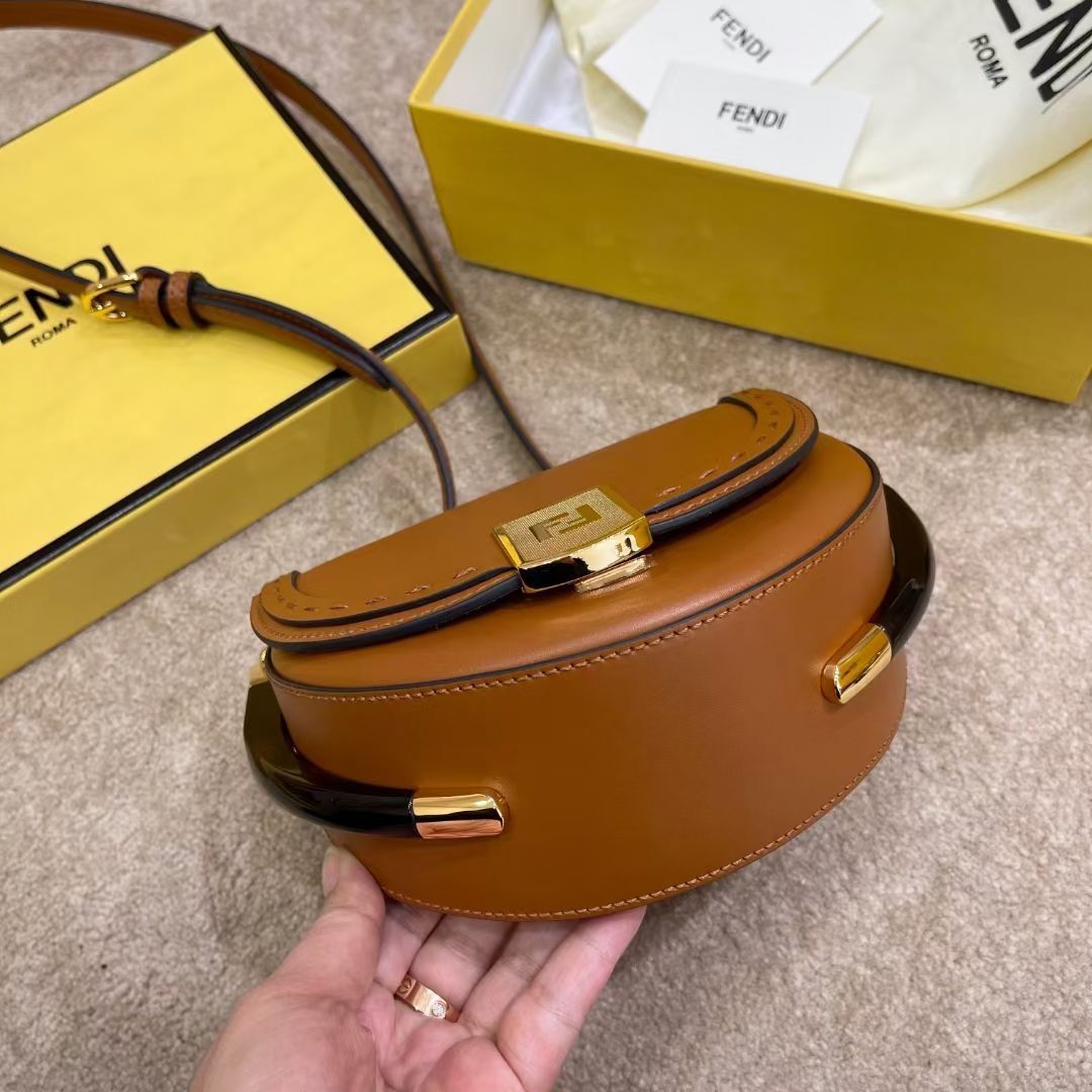 Fendi Moonlight 21x14x9 cm