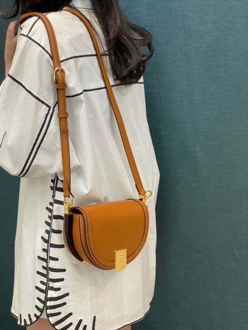 Fendi Moonlight 21x14x9 cm