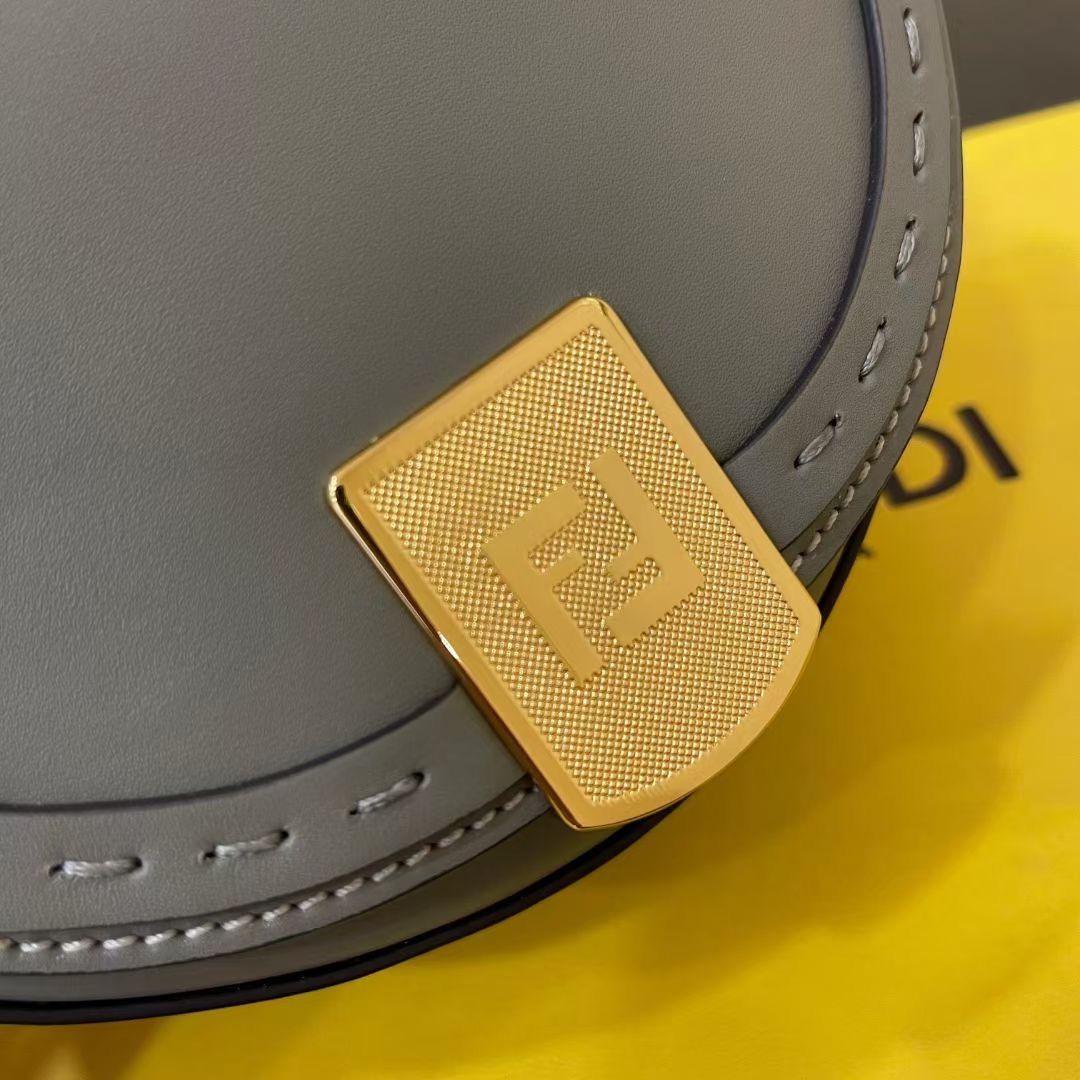 Fendi Moonlight 21x14x9 cm