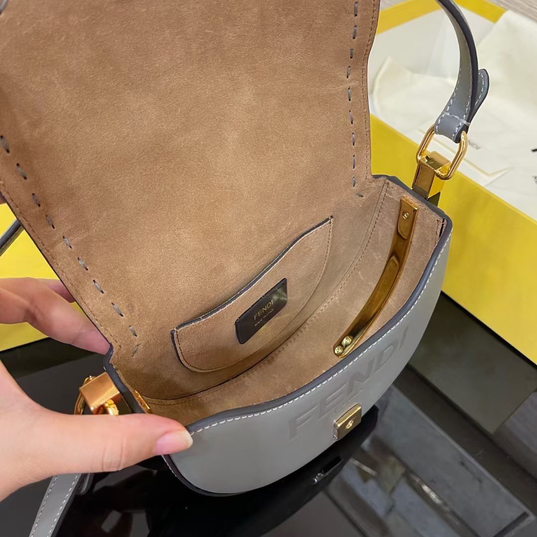 Fendi Moonlight 21x14x9 cm