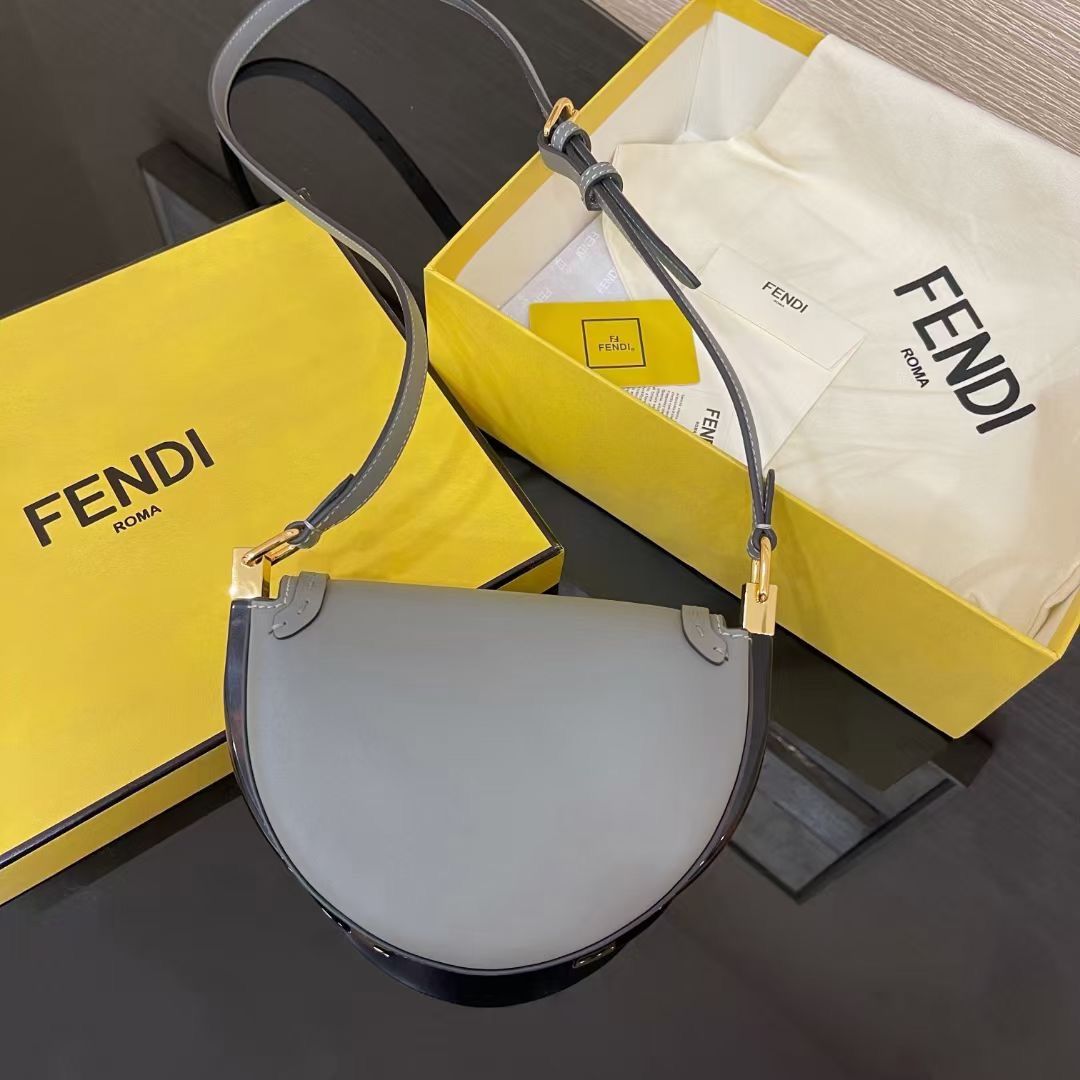 Fendi Moonlight 21x14x9 cm