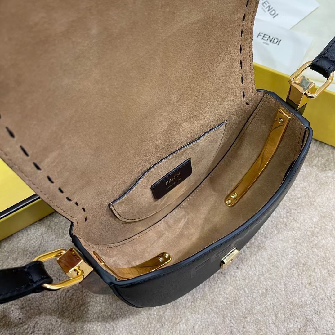 Fendi Moonlight 21x14x9 cm