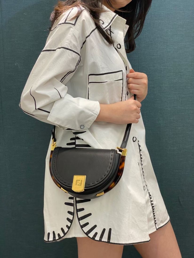 Fendi Moonlight 21x14x9 cm