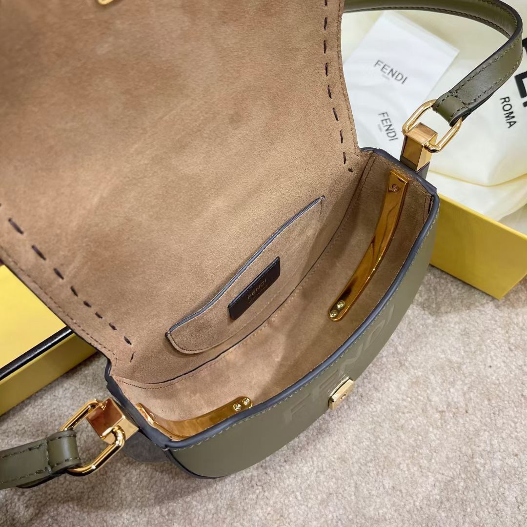 Fendi Moonlight 21x14x9 cm