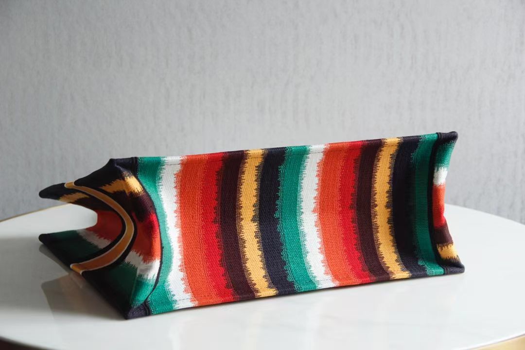 Dior Book Tote 41 cm