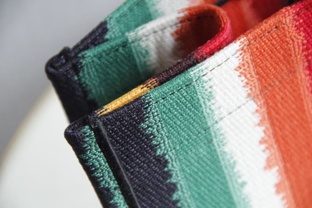 Dior Book Tote 41 cm