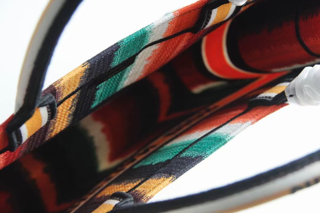 Dior Book Tote 41 cm