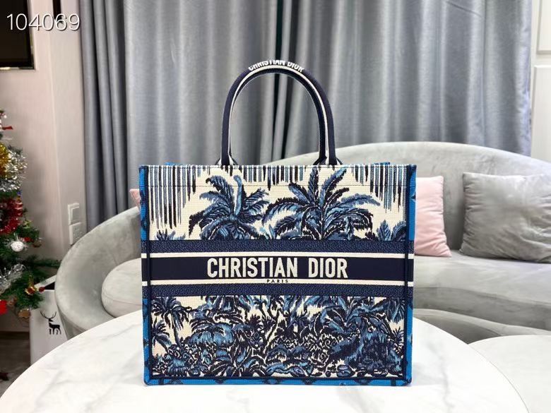 Dior Book Tote 41 cm