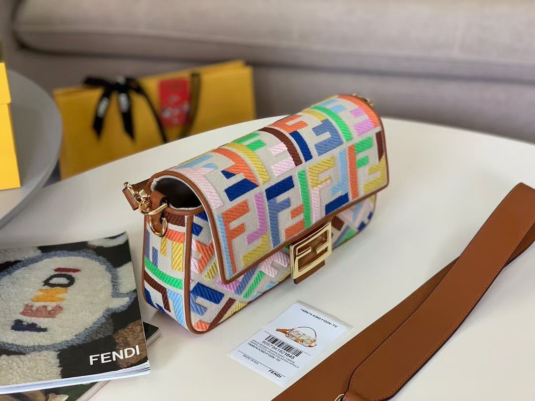 Fendi Baguette 26cm