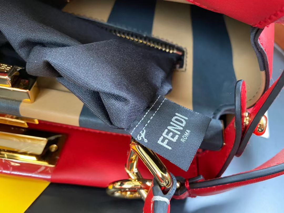 Fendi Peek-a-boo 33 cm