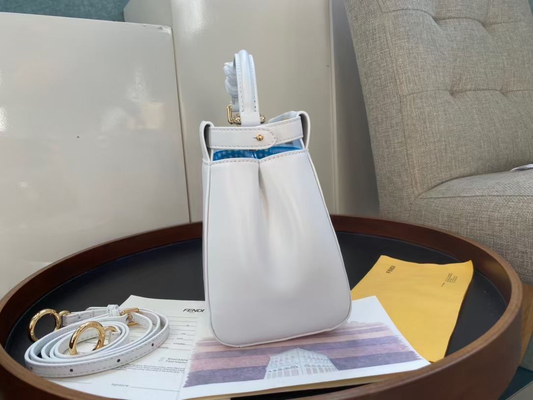 Fendi Peek-a-boo 23 cm