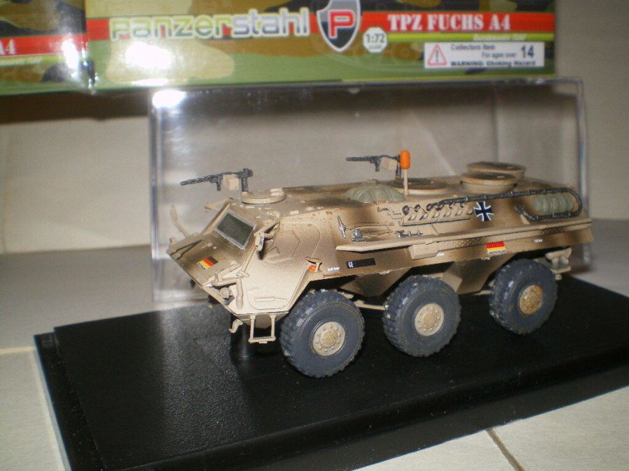 FUCHS A4-LA FIAS (Panzerstahl) 88022 (1/72)