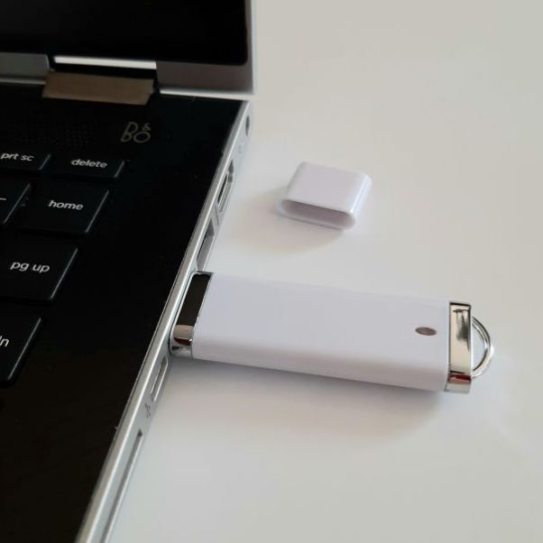 Белые флешки Лайт 32 Gb