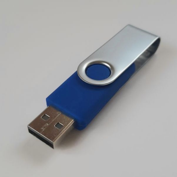 Синие флешки Twist 8 Gb
