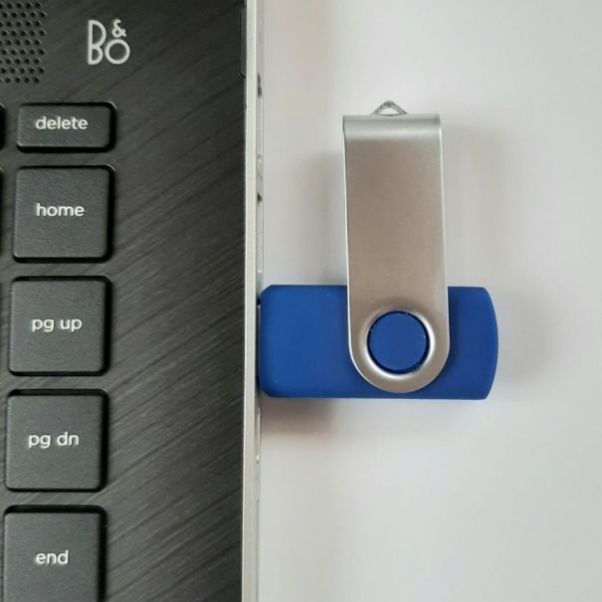 Синие флешки Twist 8 Gb