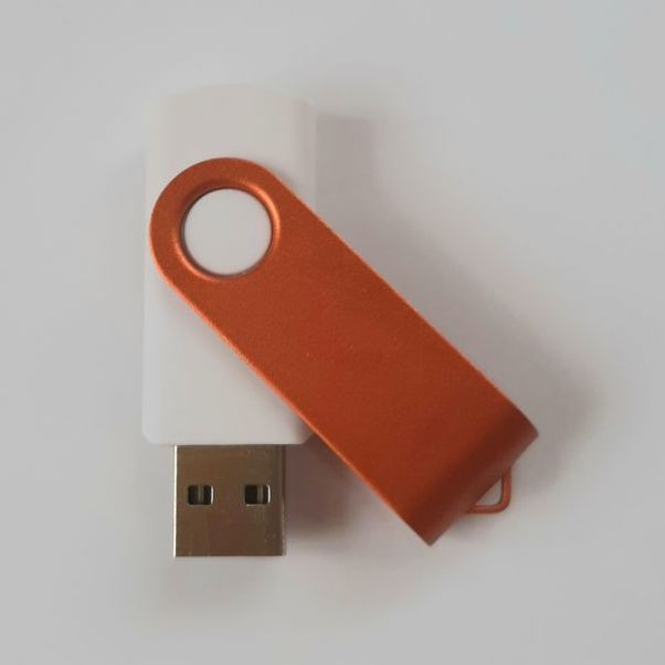 Флешки Twist Color белые с оранжевым 8-16-32 Gb
