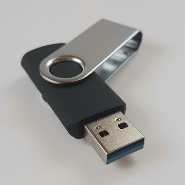 Флешки Twist USB 3.0 черные 32 Gb