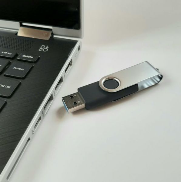 Флешки Twist USB 3.0 черные 32 Gb