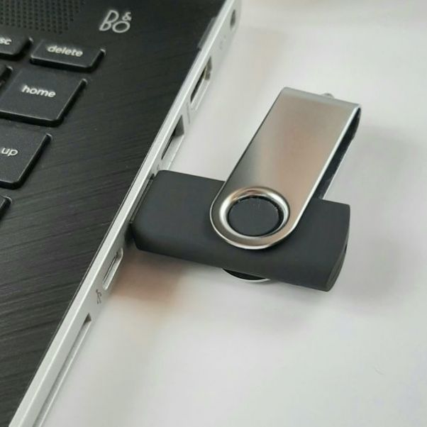 Флешки Twist USB 3.0 черные 32 Gb