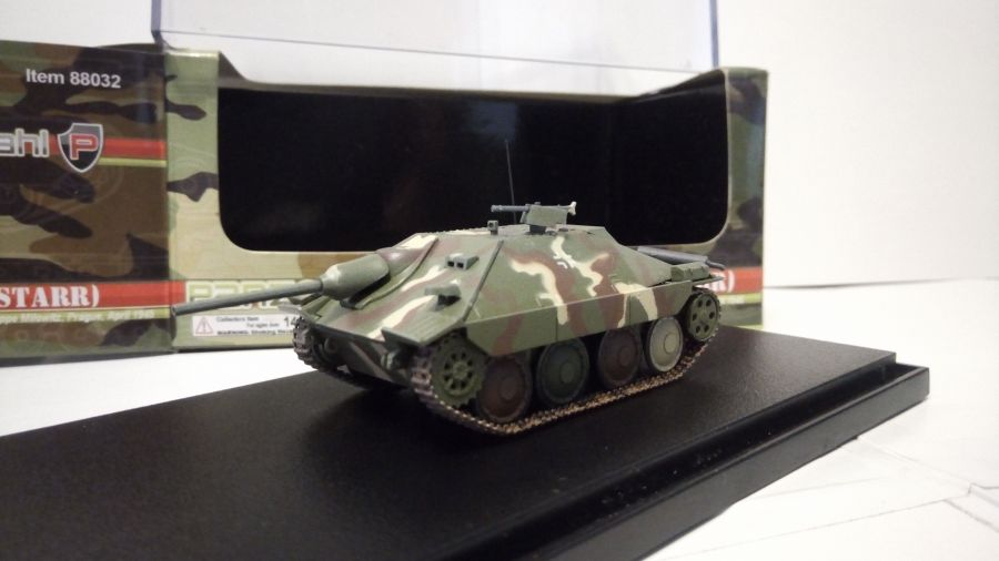 ПТ-САУ Hetzer STARR  Прага Апрель 1945 (Panzerstahl) 88032 (1/72)