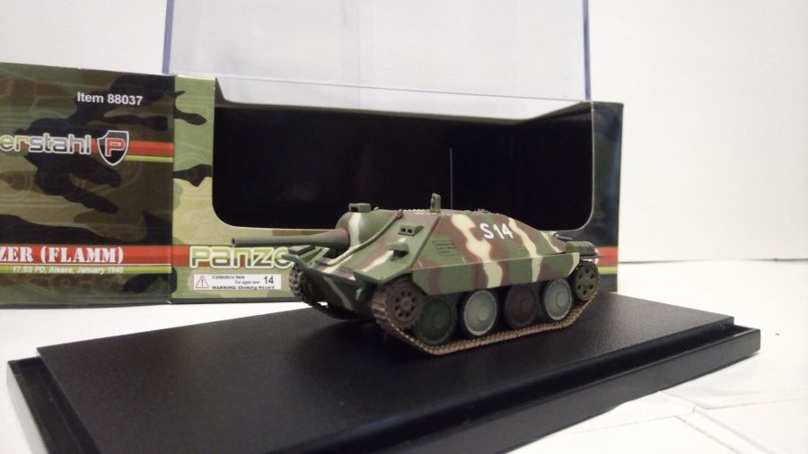 ПТ-САУ Hetzer (FLAMM) Эльзас январь 1945 (Panzerstahl) 88037 (1/72)