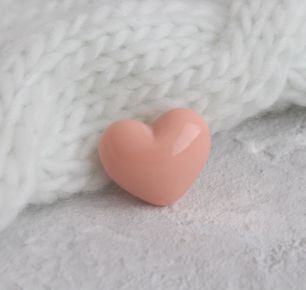 Кукольный аксессуар - Пуговица сердце персиковое 2,5*2 см - 3 шт