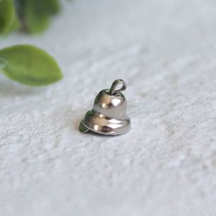 Аксессуар для куклы - колокольчик серебряный, 0,8 см. (10 шт)