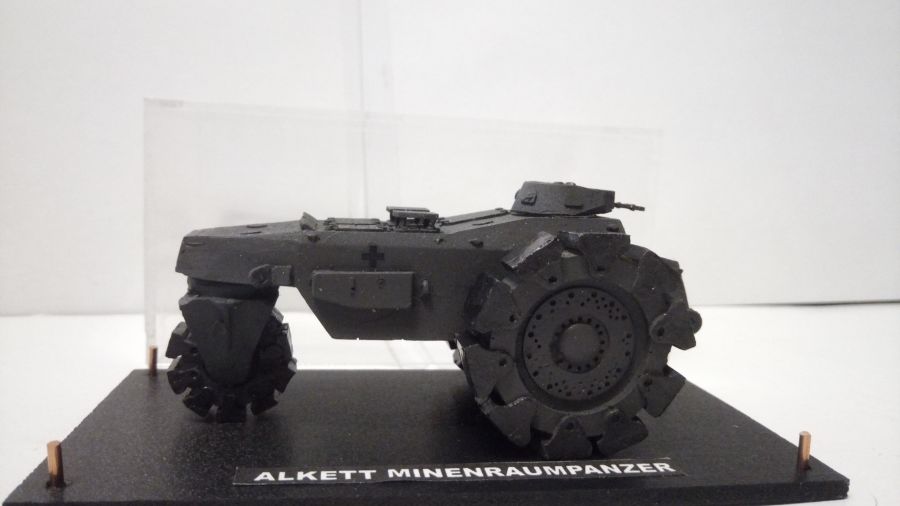 Немецкий самоходный минный трал ALKETT MINENRAUMPANZER  (1/72)