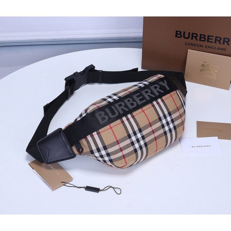 Burberry 31 * 16 * 7,5