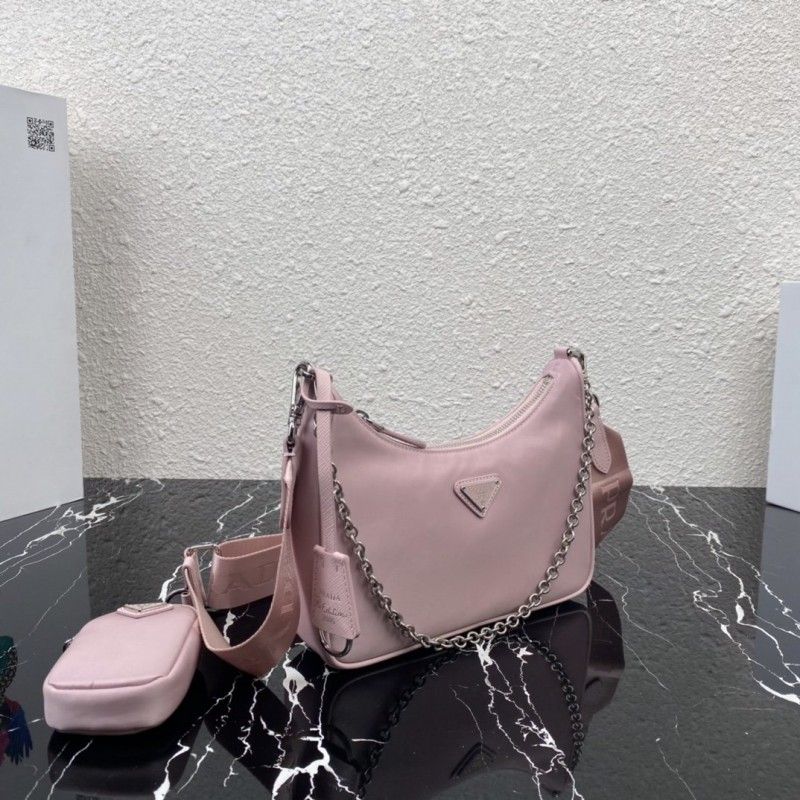 PRADA 22 cm