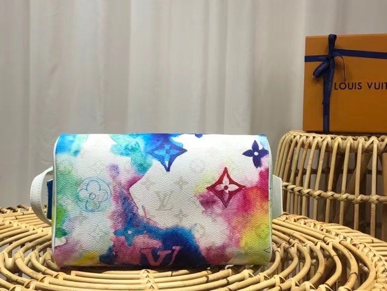 Дорожная косметичка Louis Vuitton