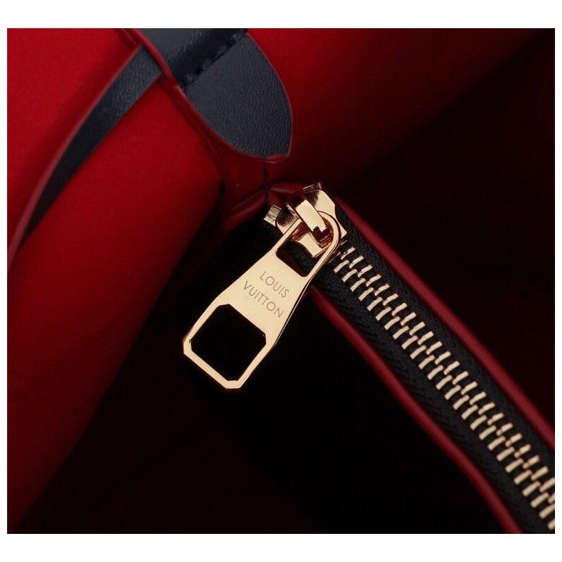 Louis Vuitton 26*22*27 cm
