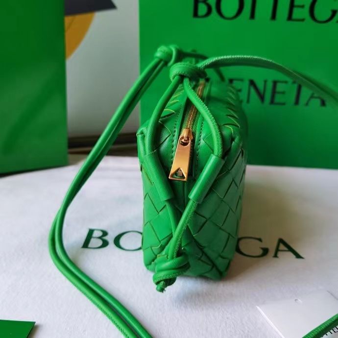 Bottega Veneta Intrecciato 17*11*6 cm