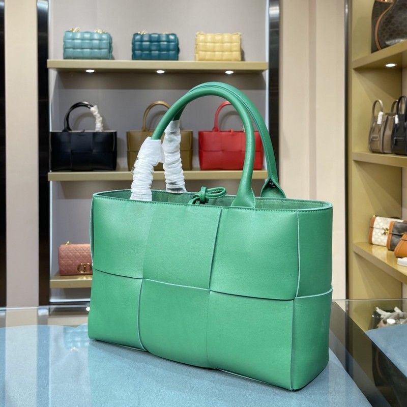 Bottega Veneta Arco Tote 30х20х11,5 cm