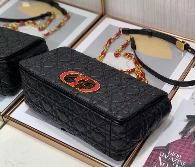 Dior Caro 25 cm