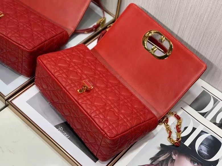 Dior Caro 25 cm