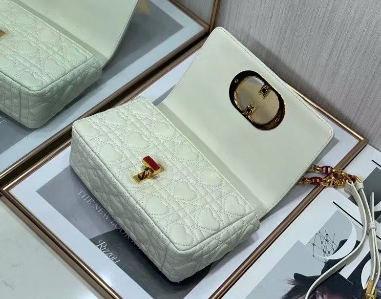 Dior Caro 20 cm