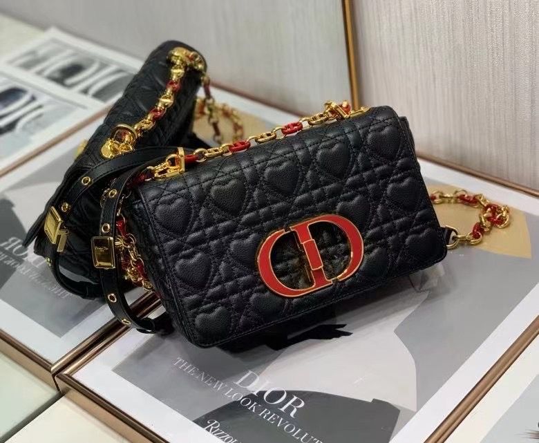 Dior Caro 20 cm