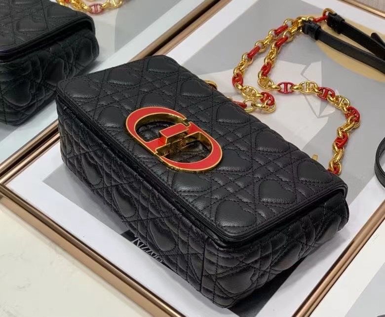 Dior Caro 20 cm