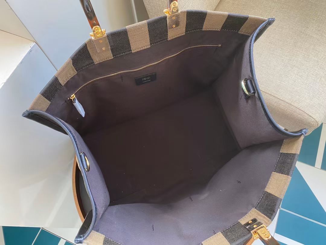 Сумка шоппер FENDI 40,5 x 35 x 21,5 cm