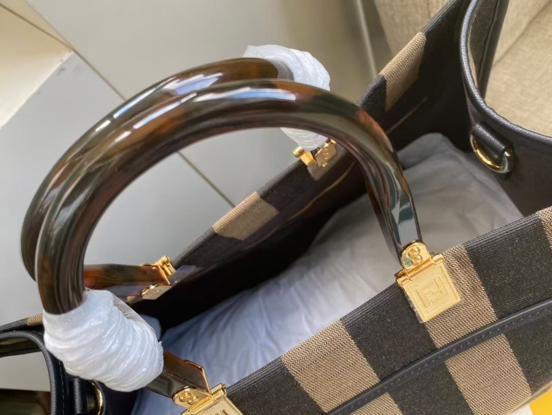 Сумка шоппер FENDI 40,5 x 35 x 21,5 cm