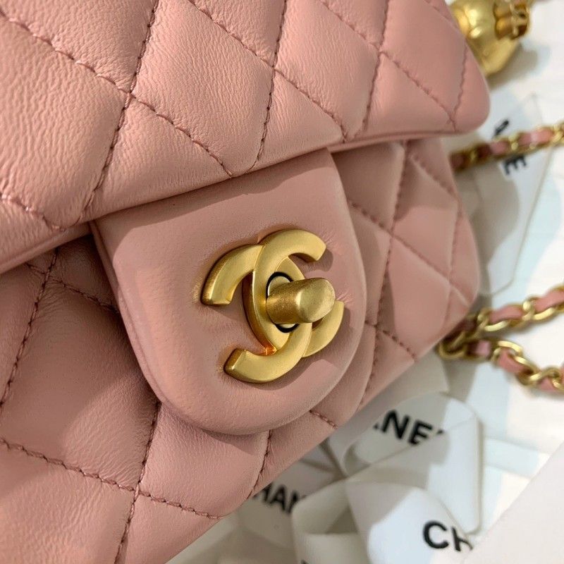 CHANEL 20 cm