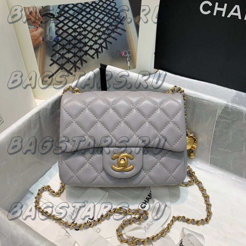 CHANEL 20 cm