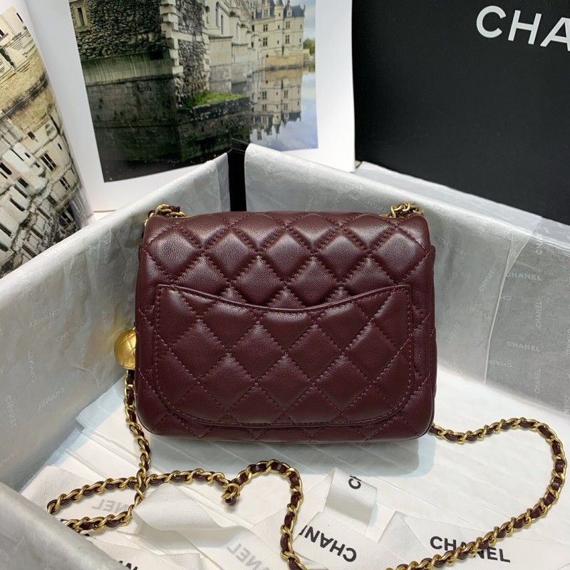 CHANEL 20 cm