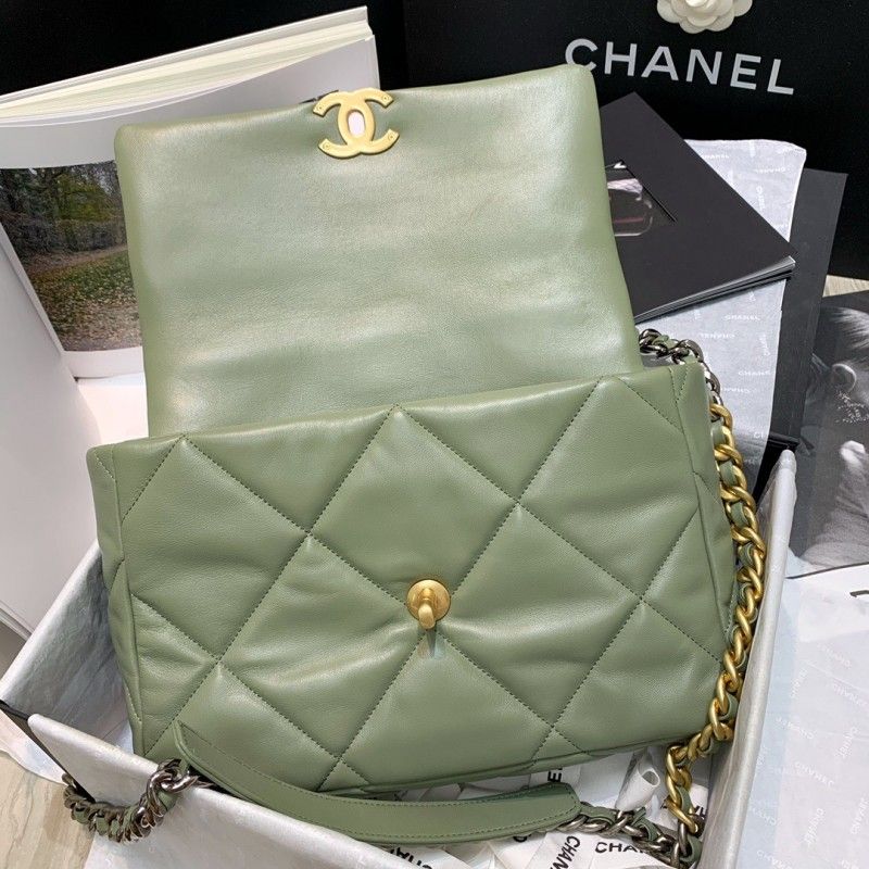 CHANEL 26x16x9cm