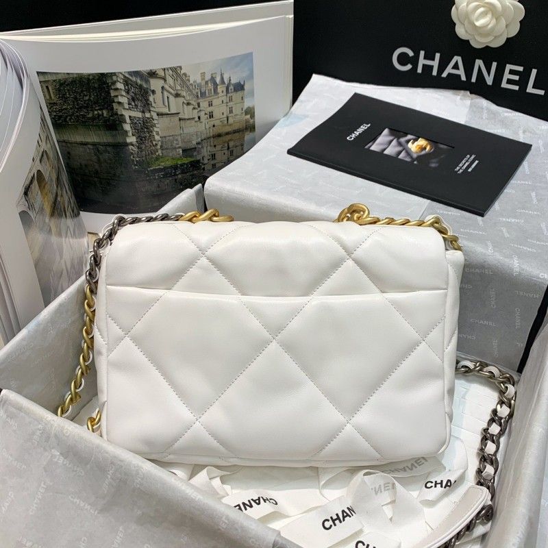 CHANEL 26x16x9cm