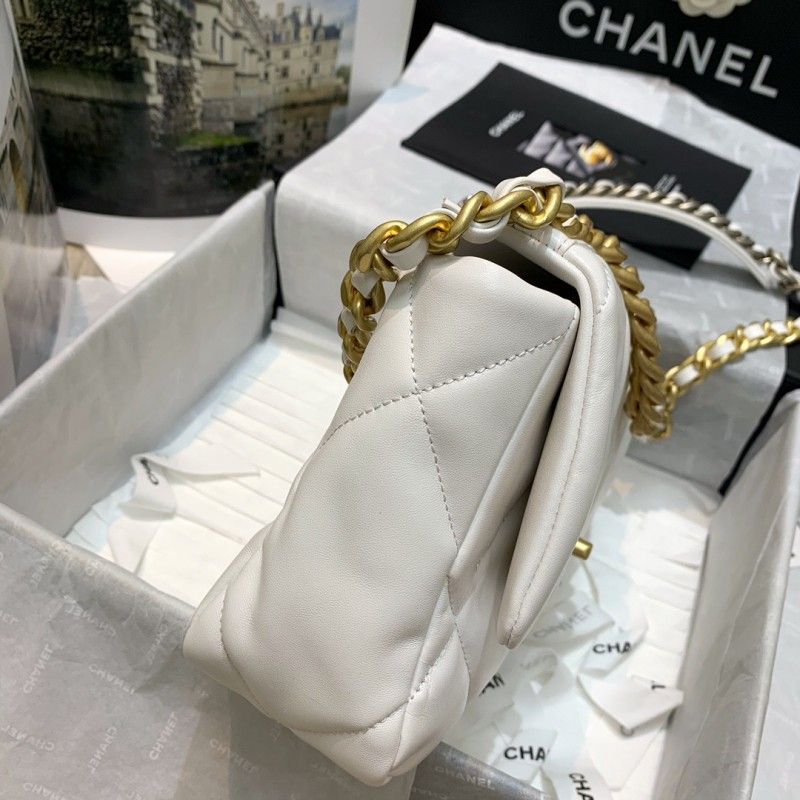 CHANEL 26x16x9cm