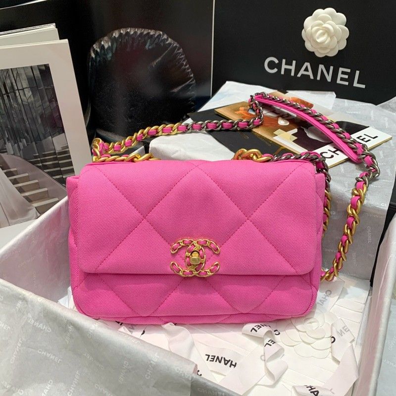 CHANEL 26x16x9cm