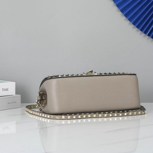 Valentino Garavani Rockstud  29x19x10 cm