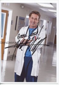 Автограф: Джон К. МакГинли. Клиника / Scrubs